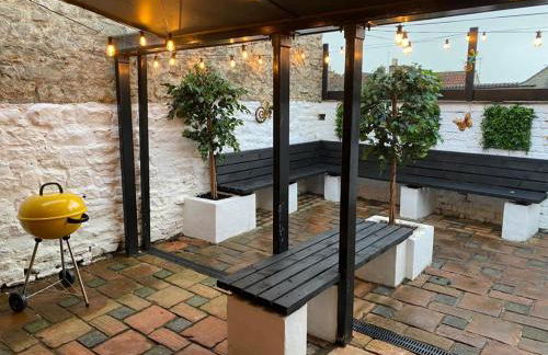 The Lettered Board Apartments - Foto 49