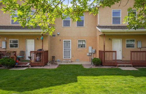 2 bed 2 and a half bath close to shopping restaurants and more - Foto 18