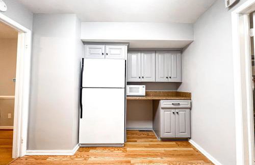 Charming 3BR Apartment in the Heart of Richmond - Foto 13