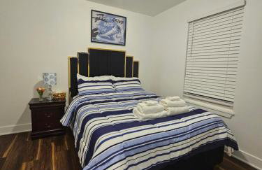 Charming 3 Bedroom house near Downtown IN - Photo 3