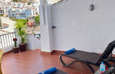 Cosy Andalusian Home with Roof Terrace in Town Centre - Photo 38