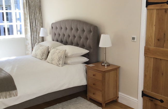 Courtyard Cottage - Adults Only - Photo 4