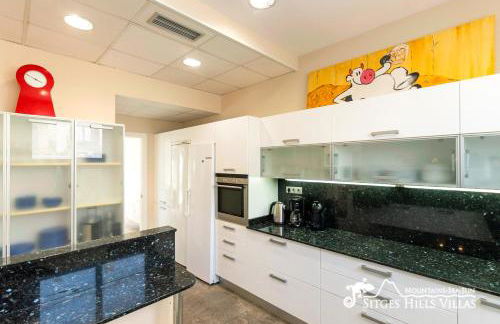 Cool & Modern Villa Giovanna with Air Conditioning, Private Pool & Sea Views - Foto 17