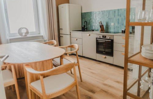 STAYLIGHT Exklusive Jugendstil-Residenz im Philosophenviertel - privater Parkplatz - Balkon - Foto 8