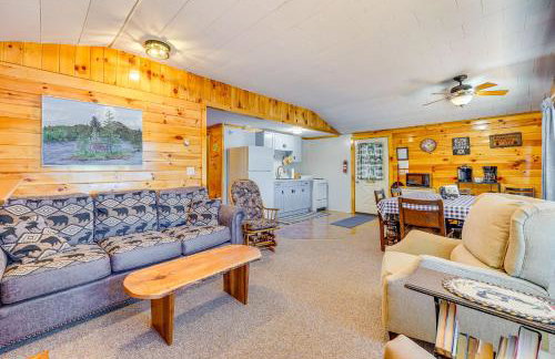 Inlet Lakefront Home Private Dock and Beach Access! - Foto 3