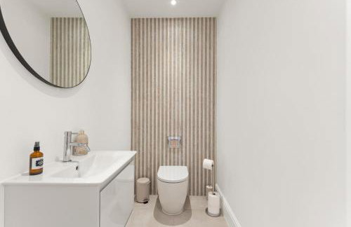 3 Bed House near Purley, by ARP Homes, Free Parking, Ideal for Long Stays & Insurance Bookings - Foto 33