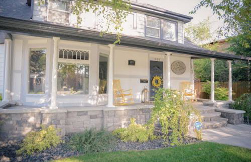 Historic and Charming Birch House - Foto 7