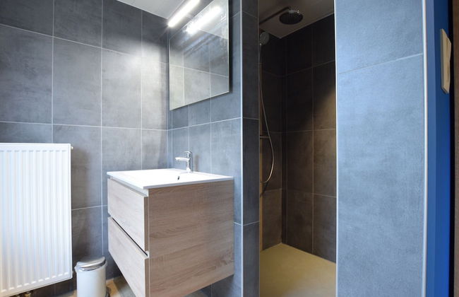 Serene Garden Retreat - Photo 18