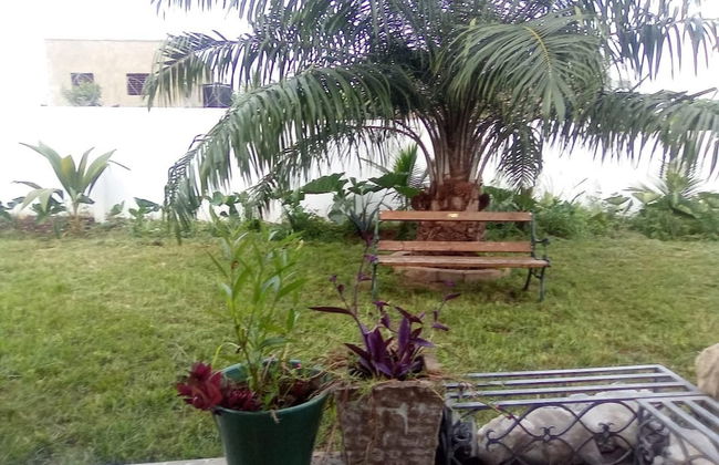 3 Bed Villa-private Garden-offstreetparking-aircon - Photo 24