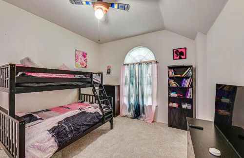 Shop, Play and Explore Family Home in Allen - Foto 26