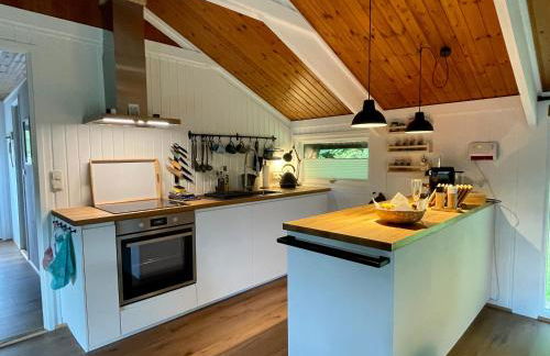 Ferienhaus Kleine Auszeit in der Natur mit Kamin, Yogamatten, schöne Küche - Foto 1