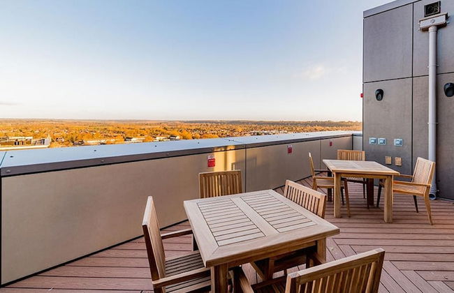 Berkshire House - Photo 24