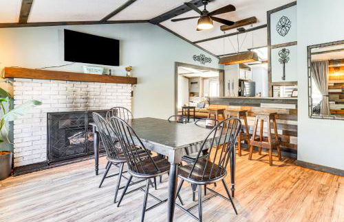 Games, Fire Pit, Hot Tub Pocono Lake Family Home! - Foto 5