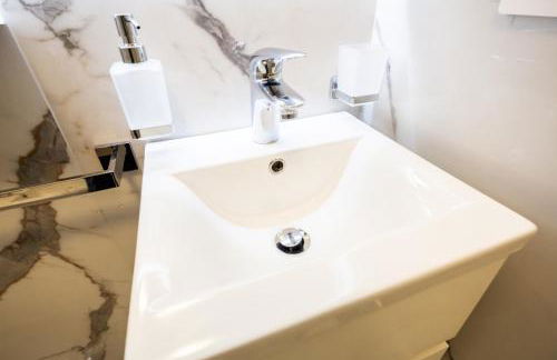 Infinity Blue - Sunny Apartment With The View - Photo 26