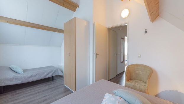 Spacious Holiday Home With Sauna Near Beach - Foto 5, Habitación