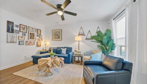 Chic & Modern 2BD Near CAE - Foto 5