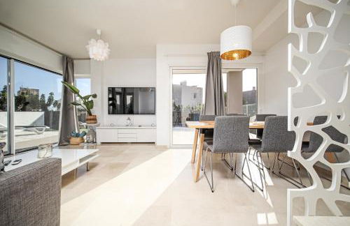 Nirvana - Luxury Villa with heated pool - Photo 33