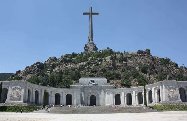 El Escorial & Valley of the Fallen Half-Day Trip - Photo 3