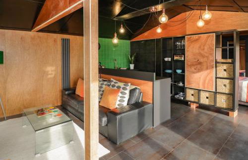 The Tractor Shed - Photo 9