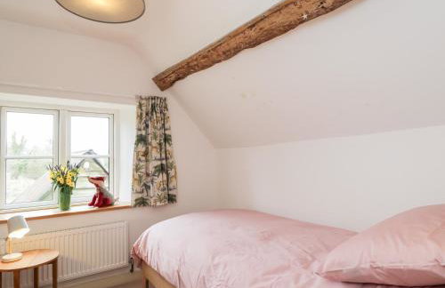 High Cogges Farm Holiday Cottages - Photo 39