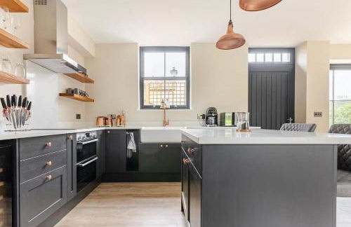 The Old Coach House - Hot Tub - Dorset - Photo 16