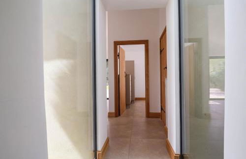 Upper Cottage - Photo 9