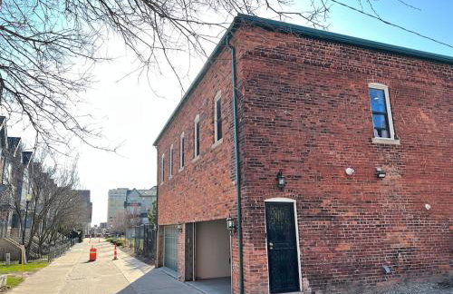 Carriage House with garage downtown - Foto 7