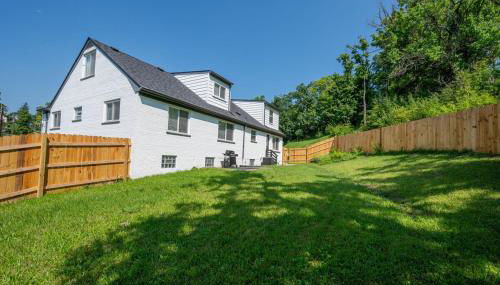 Luxury 5BR Cincinnati, Sleeps 12, Crib, Home Gym, Fenced Backyard - Foto 5