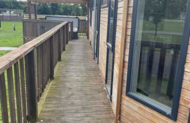 Glasshouse hot tub lodge - Foto 19