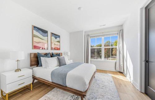 Modern 4BR Uptown Oasis! - Foto 11