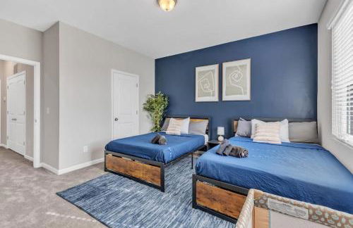 3BR Townhouse King Bed Garage Near NC State - Foto 39