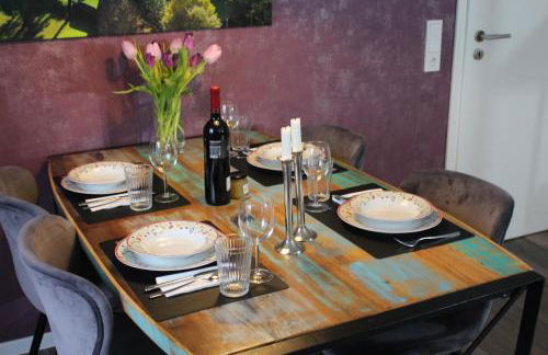 Apartment am Frauenberg - ruhige Lage - Terrasse - Blick ins Tal - Carport mit Wallbox - Self-Check-in - schnelles WLAN - Foto 3