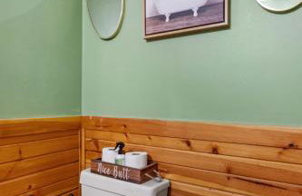 Lucky Log Cabin Hottub fireplace 12min to Mt Snow - Foto 35