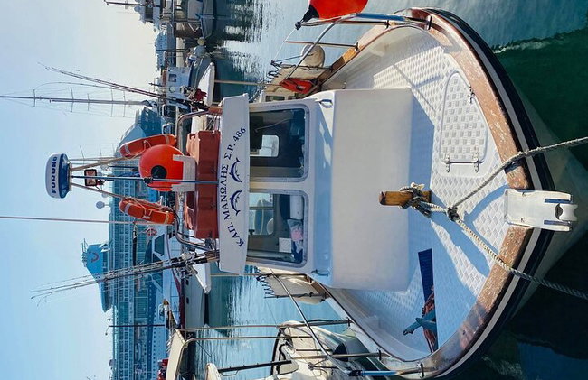 Capitán Manolis Pesca con barbacoa en el barco - Foto 18