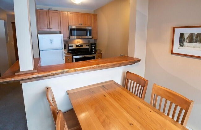 Snow Creek Lodge by Fernie Lodging Co - Photo 69