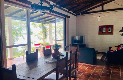 Incrível casa no meio da natureza - Foto 15