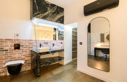 Elegante piso de dos dormitorios en el corazón de Malasaña, Madrid Temporal DFE11SI - Foto 53