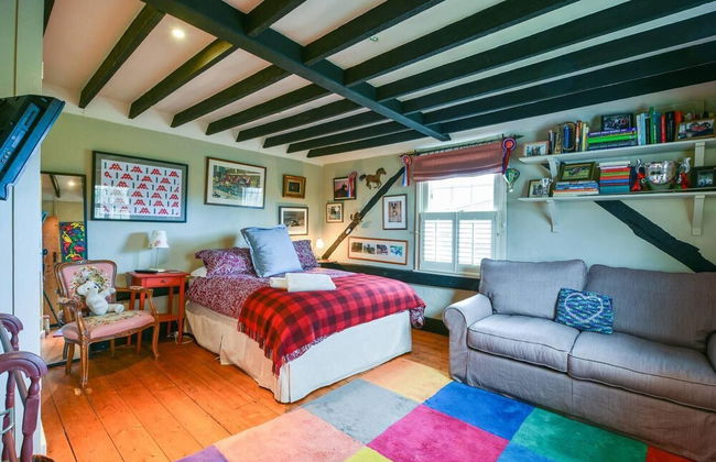 Lovely 4-bed House in Village of Sandhurst - Foto 9