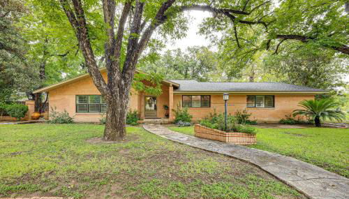 Del Rio Home with Large Yard, BBQ and Fireplace! - Foto 2