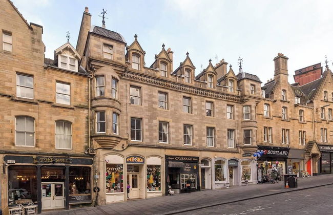 JOIVY Iconic Cockburn Street 4 Bedroom Apartment: Heart of Old Town - Foto 118