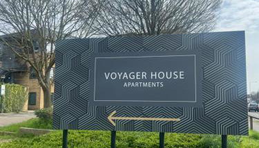 London Heathrow Airport Apartment Voyager House Terminal 12345 - EV electric and Parking available - Foto 2, Garden, Garden view