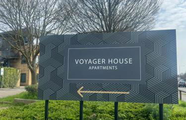 London Heathrow Airport Apartment Voyager House Terminal 12345 - EV electric and Parking available - Foto 2