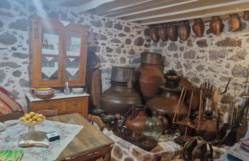 Lesvos Traditional Preserved House - Photo 24