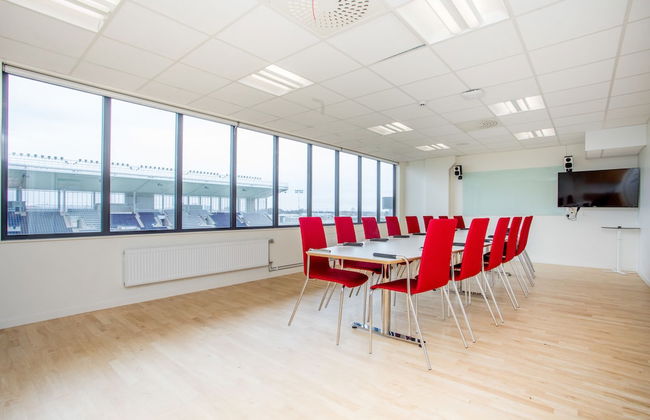 ApartDirect Linköping Arena - Photo 32