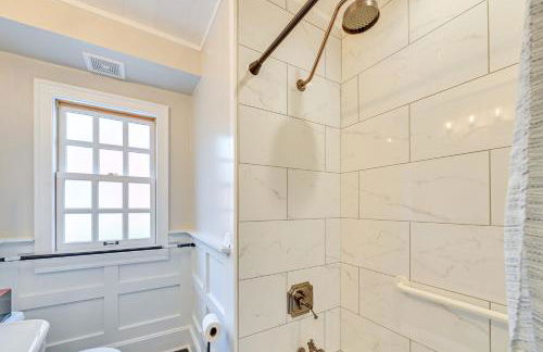 Walk to UK Campus Charming Home with Patio! - Foto 13