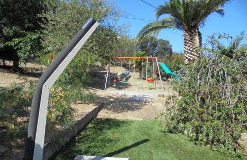 Villa A Scopa à Lumio en Corse avec piscine chauffée, vue mer panoramique, climatisation, jardin arboré de 3000m2, 10 pers, 5 Chb, 4 Sdb - Foto 39