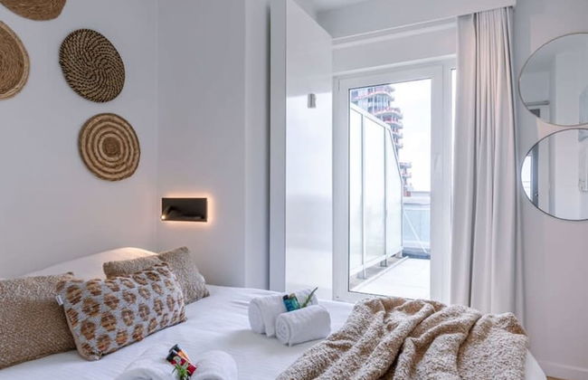 Stunning Studio With Sea-view on top Location - Foto 5