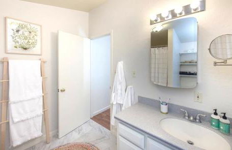 Summit Sanctuary! Redwoods! Fire Table!! BBQ Grill! Fast WiFi!! Dog Friendly! - Foto 17