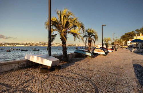 River & Beach Apartment near Lisbon - Photo 16