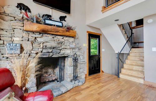 Stone Ledge Refuge with private hot tub - Foto 19